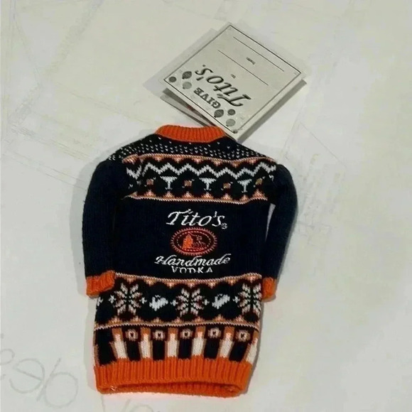 Tito’s | Limited-Edition Holiday Bottle Sweater for Tito’s Handmade Vodka - Picture 4 of 6